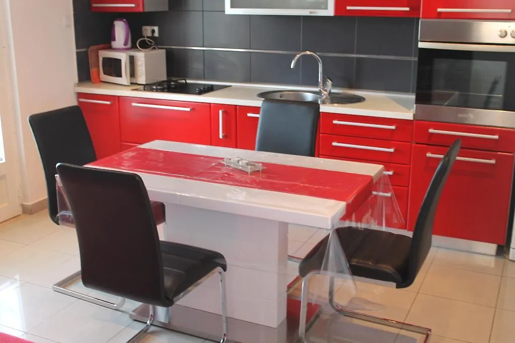 Apartments Roko Kolinda