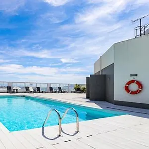 central-one-bed-apartment-sleeps-4-with-roof-top-pool.es-andalucia.com/