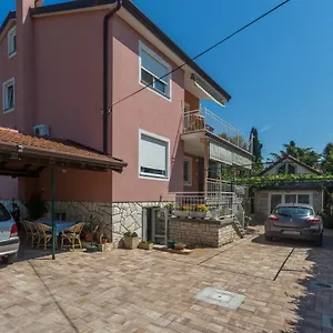 With A Parking Space - 7063 Apartment Umag